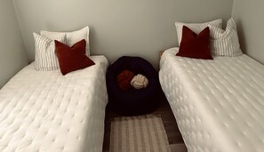 3 bedrooms, WiFi, bed sheets