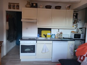 Private kitchen - T2 between lake and mountains (Savines-le-Lac)