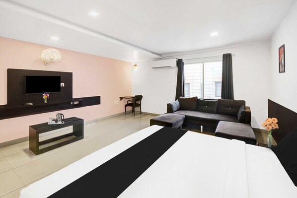 Room - Deluxetownhouse Oak City Center Mysore Palace (Mysore)