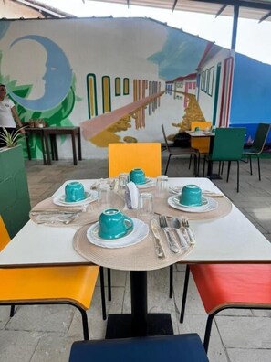 Outdoor dining - POUSADA ARUA PARATY (Paraty)