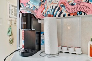 Room - Gulfport Studio Near John s Pass the Beach (Gulfport)