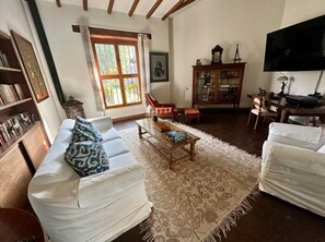 House | 4 bedrooms, Internet