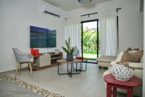 House - NOK Stylish 3BR Villa By Vistacana (Higuey)