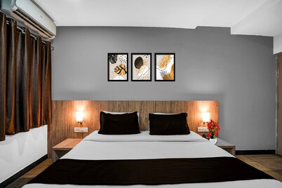 Super Townhouse Richmond MG Road Metro