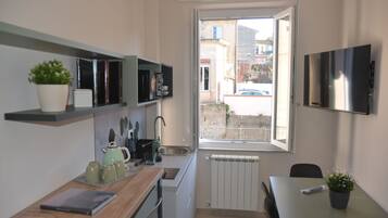Apartment, 1 Bedroom | Private kitchen