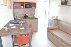 Apartment, 1 Bedroom, Terrace | Private kitchen - DomuS Miniato (San Miniato)