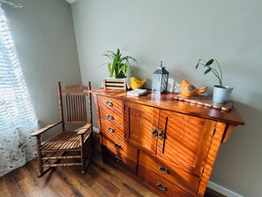 Interior - Stargazer Paradise- Located in Livingston with a yard! (Livingston)