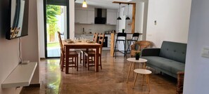 Interior - Family Oasis in Fenals: Large Terrace 90m², Swimming Pool and Private Parking (Lloret de Mar)