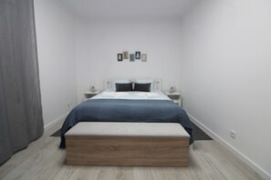 2 Schlafzimmer, Bügeleisen/Bügelbrett, WLAN, Bettwäsche