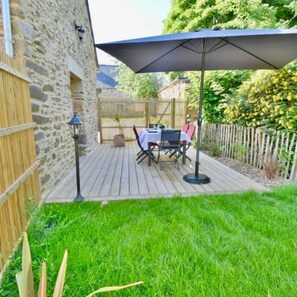 屋外ダイニングエリア