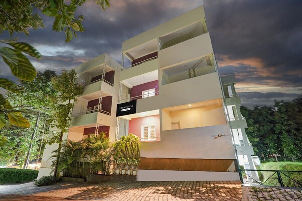 Deluxe Hebbal Mysore Green Orchid Resort - Mysore