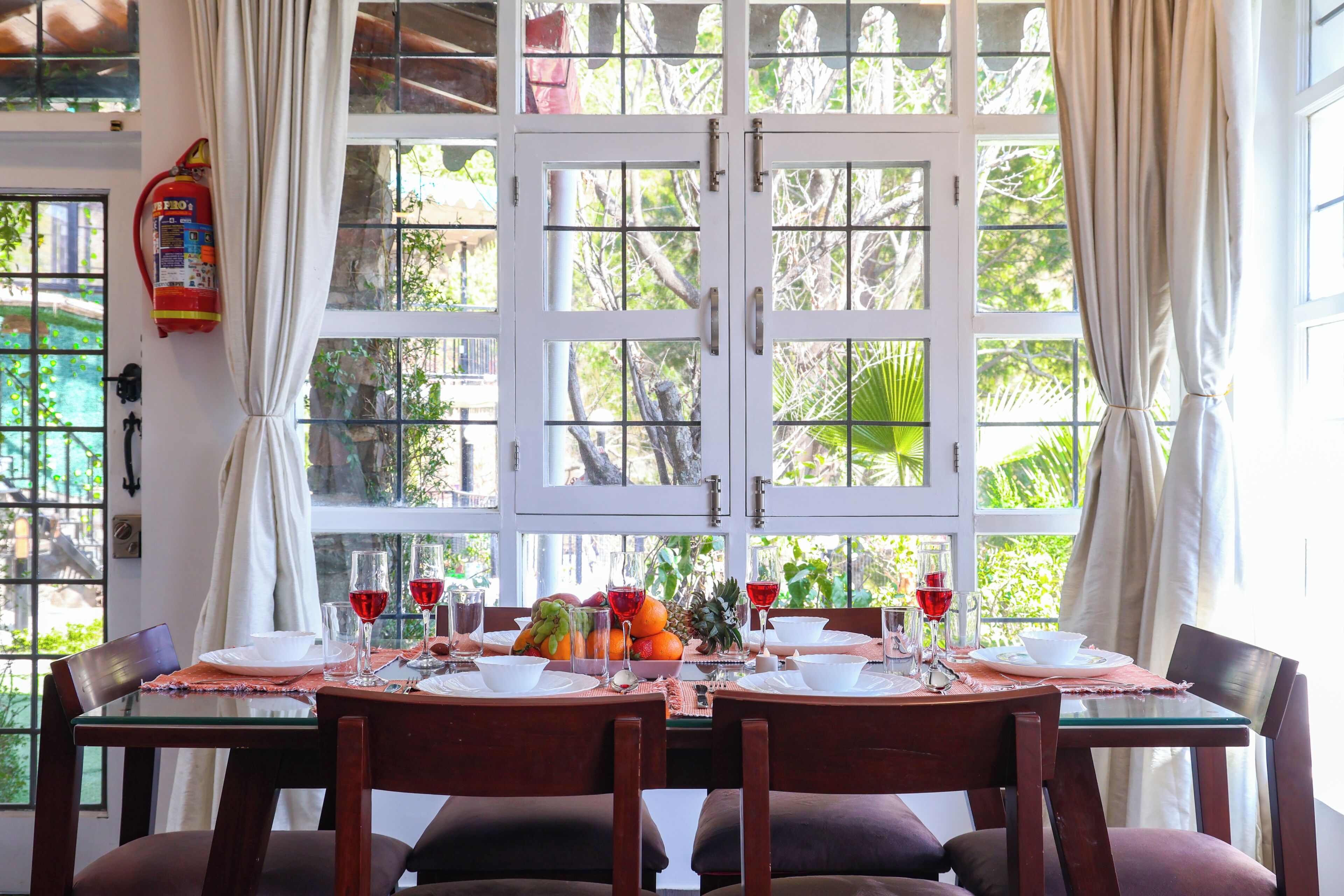 Villa Deluxe, balcón, vistas al patio | Restauración