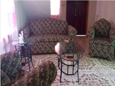 Room-room With Queen Size Bed