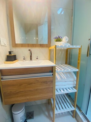 Bathroom - Iconic Obelisk- Elegant Luxury View of the BA Obelisk (Buenos Aires)