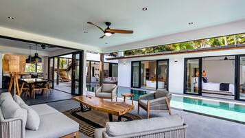 Villa, 3 Bedrooms, Private Pool, Garden View | Interior