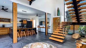 Villa, 3 Schlafzimmer, eigener Pool, Gartenblick | Innenbereich