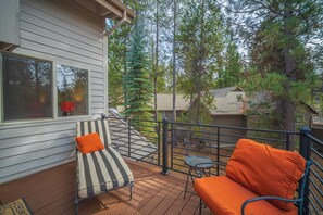 Property grounds - North End Getaway with Access to Exclusive Golf (Sunriver)