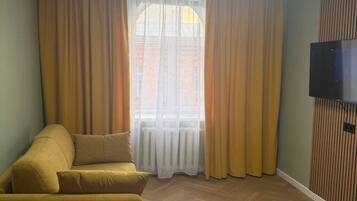 Superior Apartment, City View | Living area