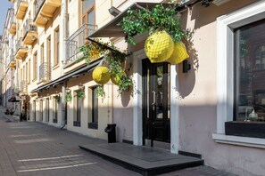 ด้านหน้าที่พัก