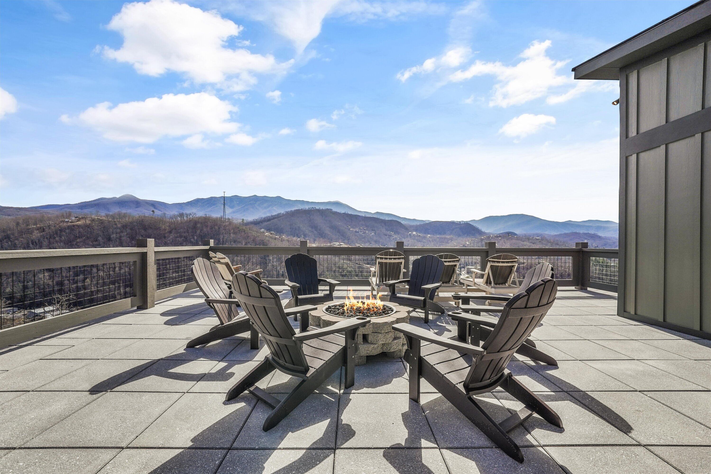 Rooftop fire pit with amazing Smoky Mountain views!