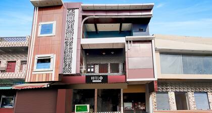 Deluxe Super Hotel O Mahadev