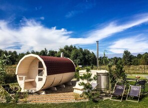 House | Spa treatment - Comfortable House With a Terrace, Sauna, Jacuzzi (Rewal)