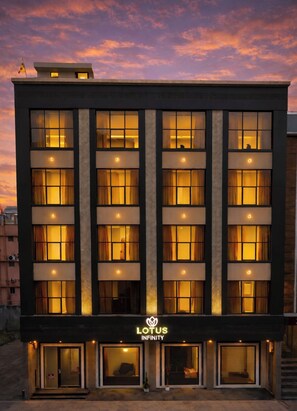 Exterior detail - Lotus Infinity Hotel Haridwar by Akshay (Haridwar)