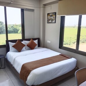 Suite - Lexora Hotel (Chharodi)