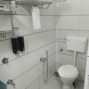 Suite | Bathroom - Lexora Hotel (Chharodi)