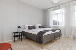 Iron/ironing board, free WiFi, bed sheets - Functional and Spacious Apartment in Kopparberg (Kopparberg)