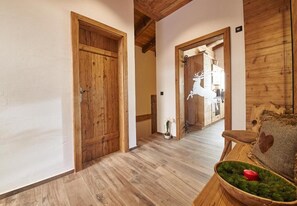Superior Chalet, Mountain View | Interior - Panorama Chalets by we rent (Saalbach)