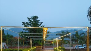 Khuôn viên nơi lưu trú