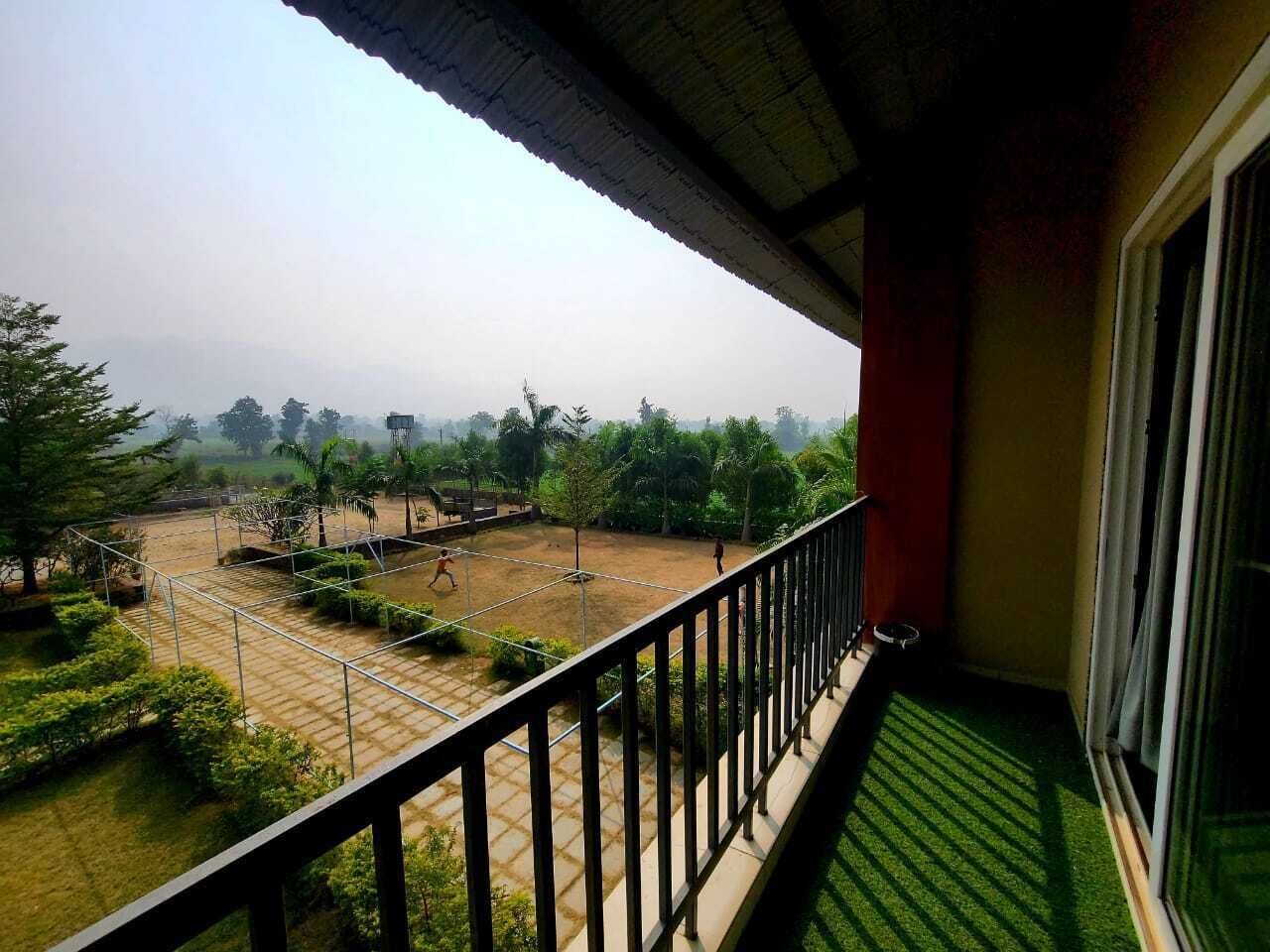 Deluxe Room | Property grounds