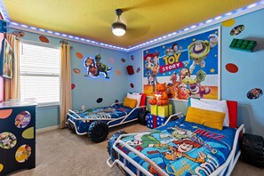 House - Upstay Disney Family Adventure With Pool Hot Tub (Davenport)