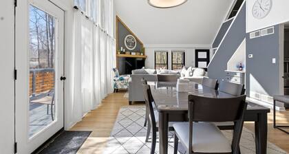 Wildlife Chalet with Mtn Views Near Sleepy Creek