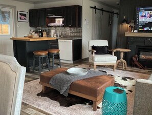 Interior - Newfoundland's Wilderness Called.   It has Starlink and a Hot Tub now. (Hermitage)