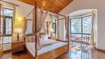 Deluxe Villa, Balcony, Mountain View