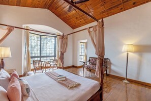 Villa Deluxe - balkong - utsikt mot bergen