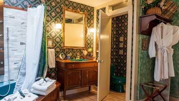 Jetted bath, hair dryer, towels, soap