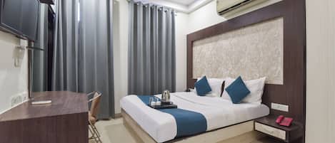 Deluxe Double Room, City View | Blackout drapes, soundproofing, iron/ironing board, free WiFi