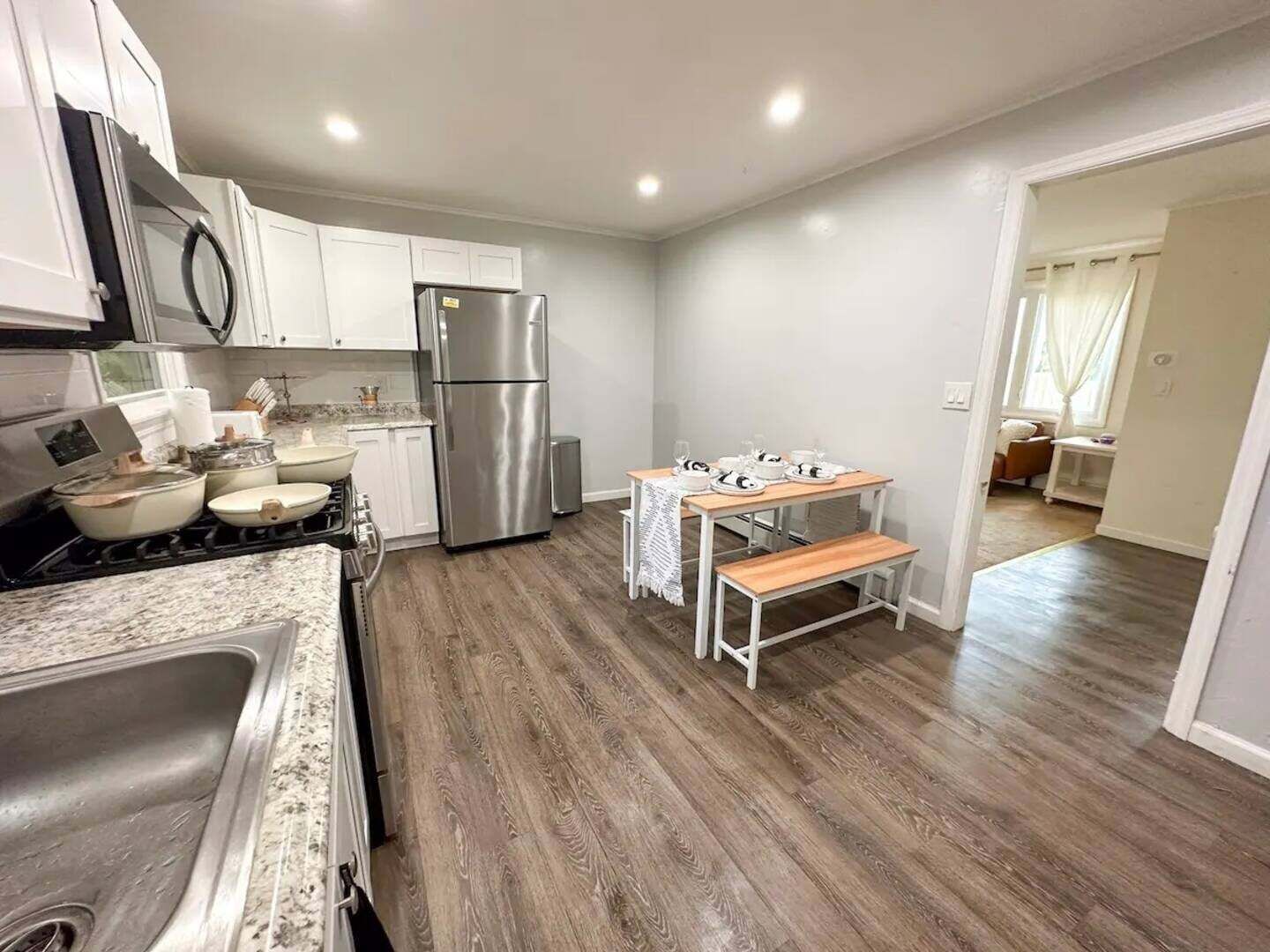 House, 4 Bedrooms | Private kitchen