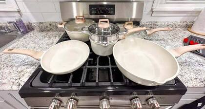 Albany Value Stay Near Universities, Hospitals 4 Bedroom Home