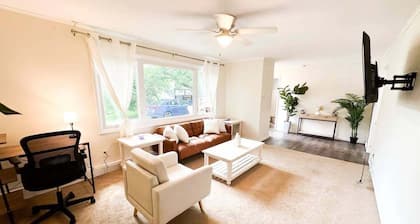 Albany Value Stay Near Universities, Hospitals 4 Bedroom Home