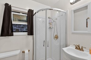 Casa, 2 camere da letto | Bagno | Asciugamani, shampoo