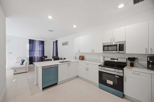 Everglades & Florida Keys Basecamp 4 Bedroom Townhouse