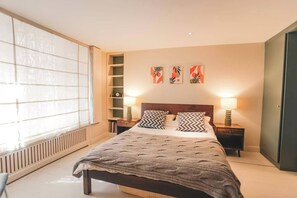 3 bedrooms, iron/ironing board, free WiFi, bed sheets - 3BR Duplex | 2 Living Rooms | Garden | Notting Hl (London)