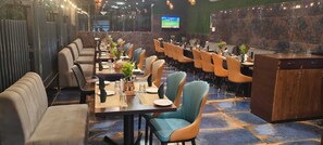 Dining - HOTEL VEDIKA  (Ranchi)