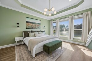 Room - Chic & Airy 3BR Escape w/ Resort Amenities Included (Kingsland)