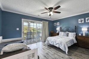 4 bedrooms, iron/ironing board, free WiFi, bed sheets - Five Tides - Four Bedroom Four Bath Home with Shared Pool (Surfside Beach)