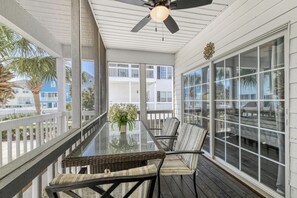 Outdoor dining - Five Tides - Four Bedroom Four Bath Home with Shared Pool (Surfside Beach)